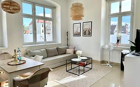 Luksusowy apartament na parterze w okolicy jeziora i Gór Sowich